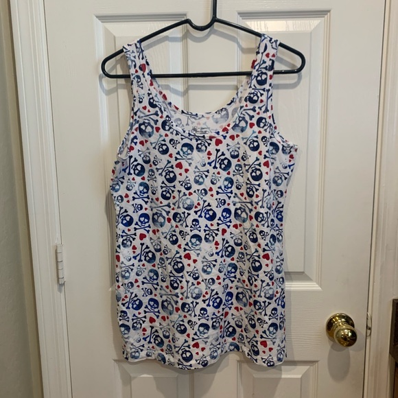 No Boundaries Tops - No Boundaries White Tank Top with Blue and Red Skull Print